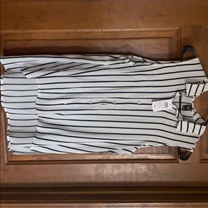 Windsor sleeveless button up